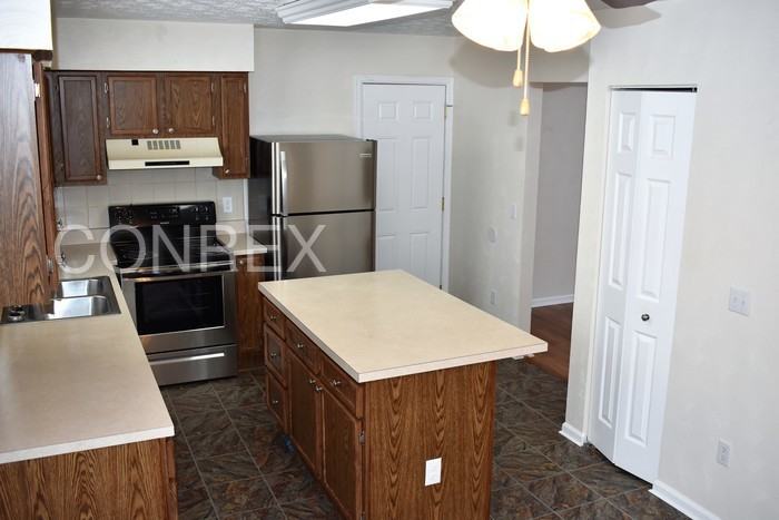 5996 Summersweet Dr - Photo 3 of 14