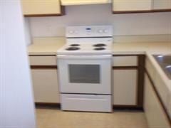 157 Ivy Ln - Photo 2 of 5