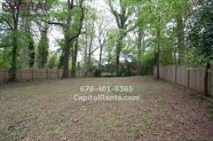 414 Shannon Dr SW - Photo 3 of 11