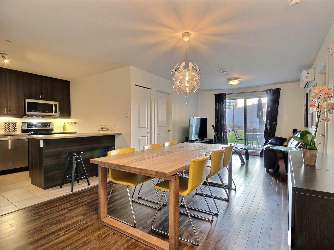 7040 Rue Allard 129, Montréal, QC H8N 0C9 2 Bedroom Condo for Rent for