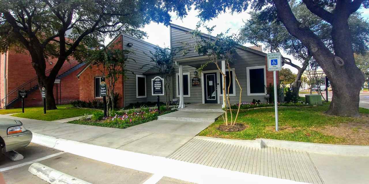 Skyline Place - Photo 3 of 39