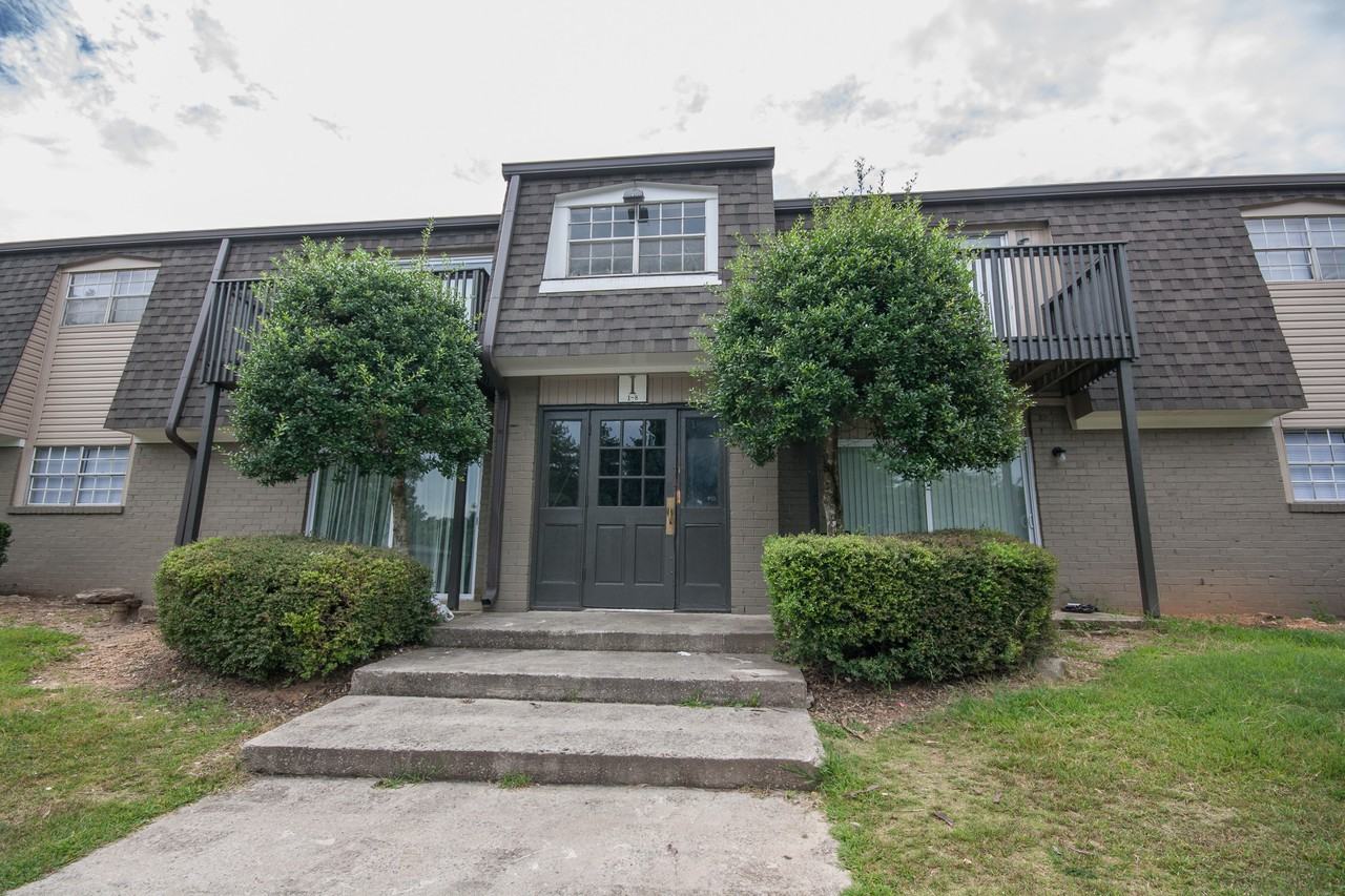 Lincoln Plaza at Lakeview Trails - Photo 2 of 21