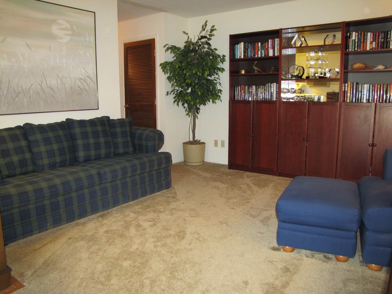 Colony West Apartments - Photo 2 of 16