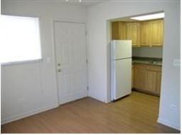 Lincoln Court Apartments - Photo 3 of 14