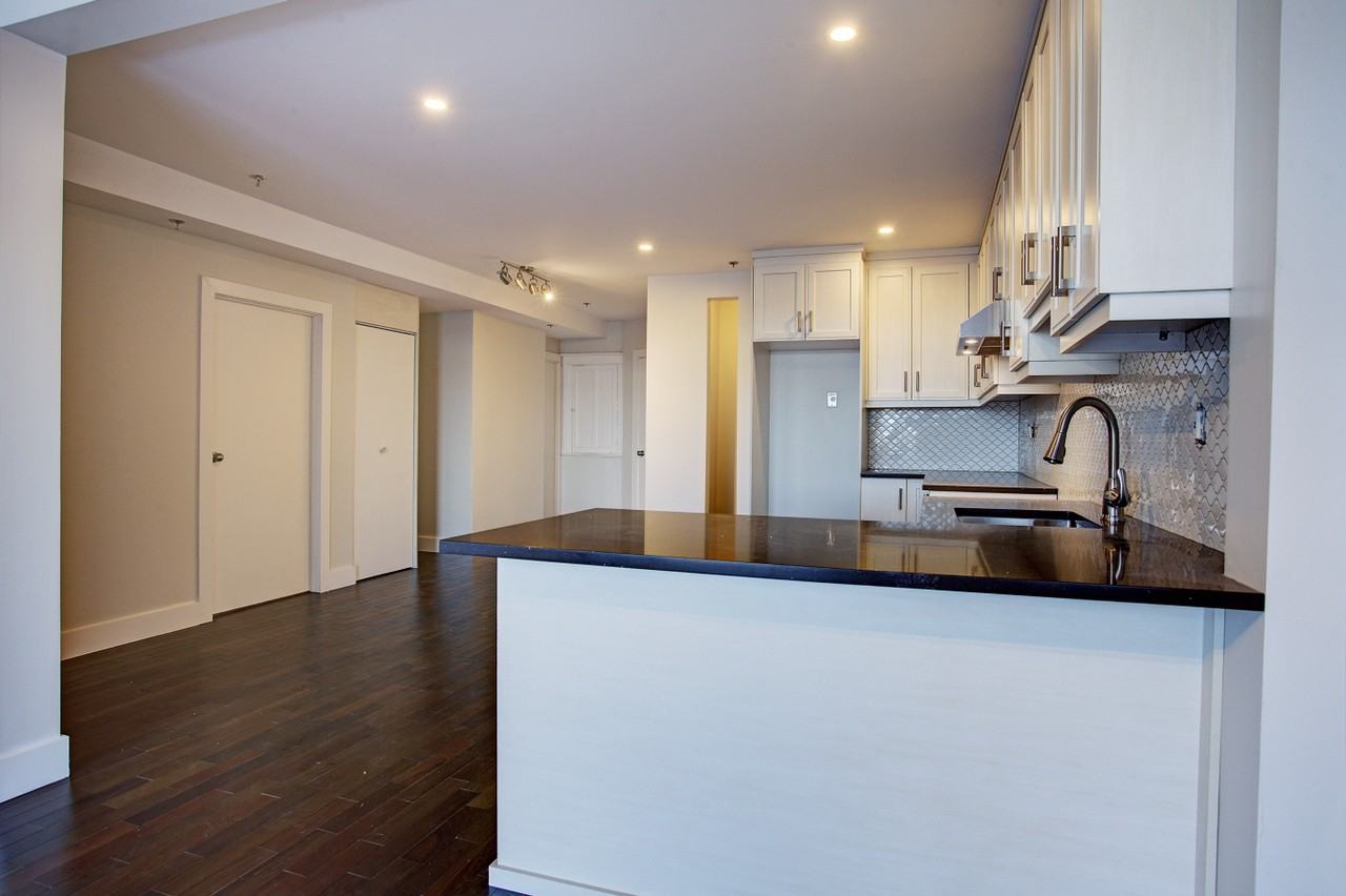 1260 Rue Bernard Ouest