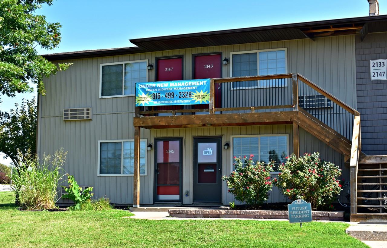 MeadowBrook Apartments - Photo 2 of 11