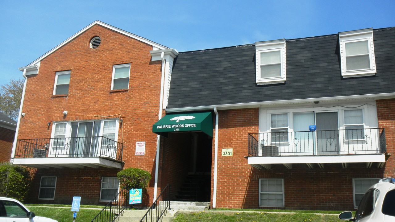 Valerie Woods Apartments 3301 Valerie Arms Dr, Dayton, OH 45405 Zumper