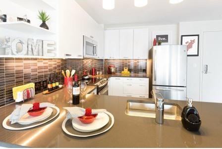 Twenty 20 - Photo 3 of 7