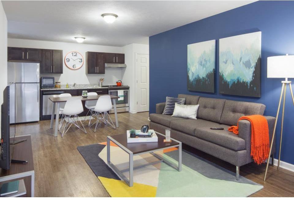 Evolve - Photo 3 of 21