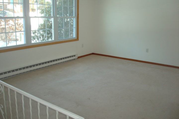 34 Circle Dr - Photo 3 of 10