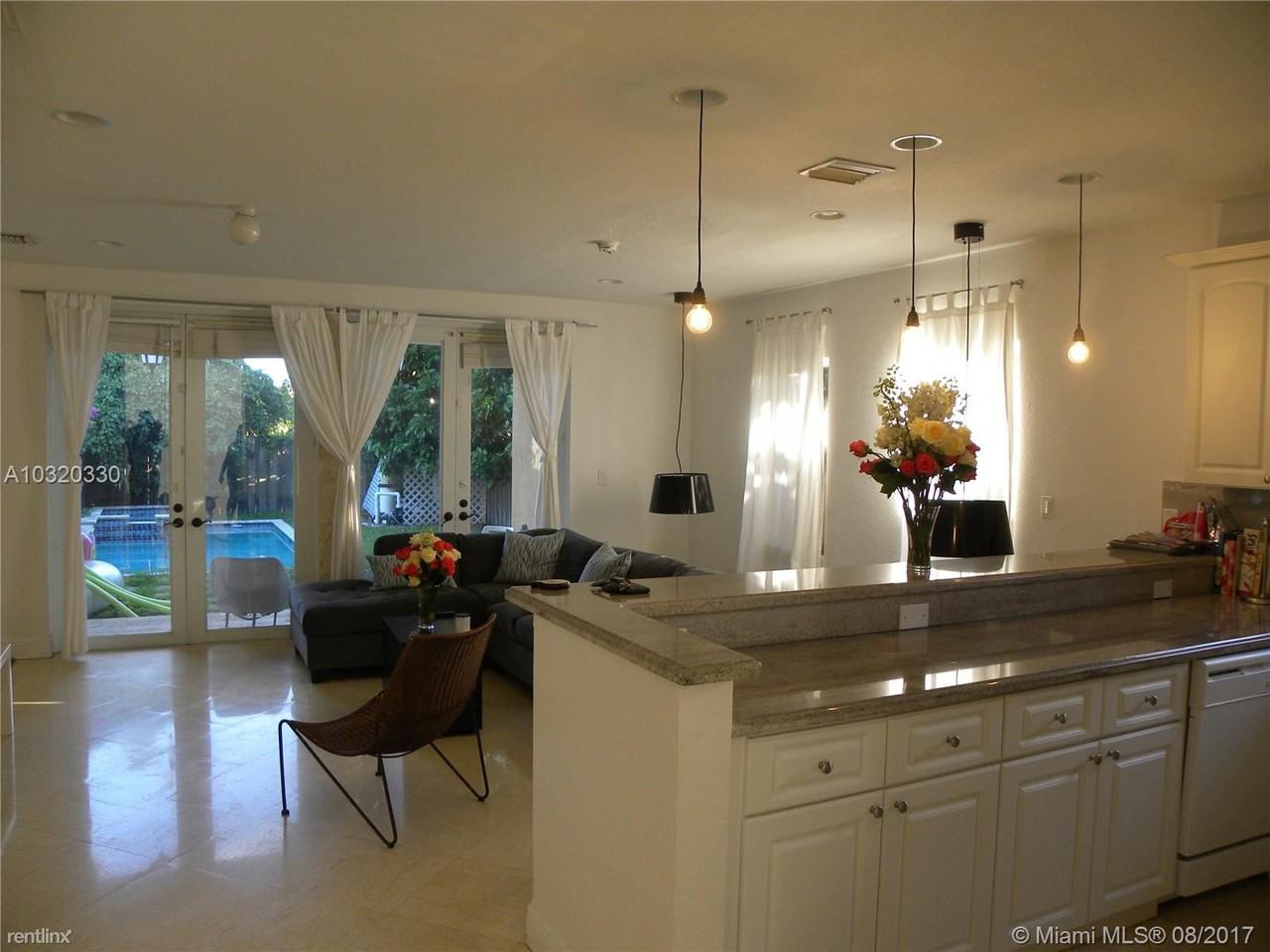 3532 SW 23rd Terrace - Photo 3 of 5