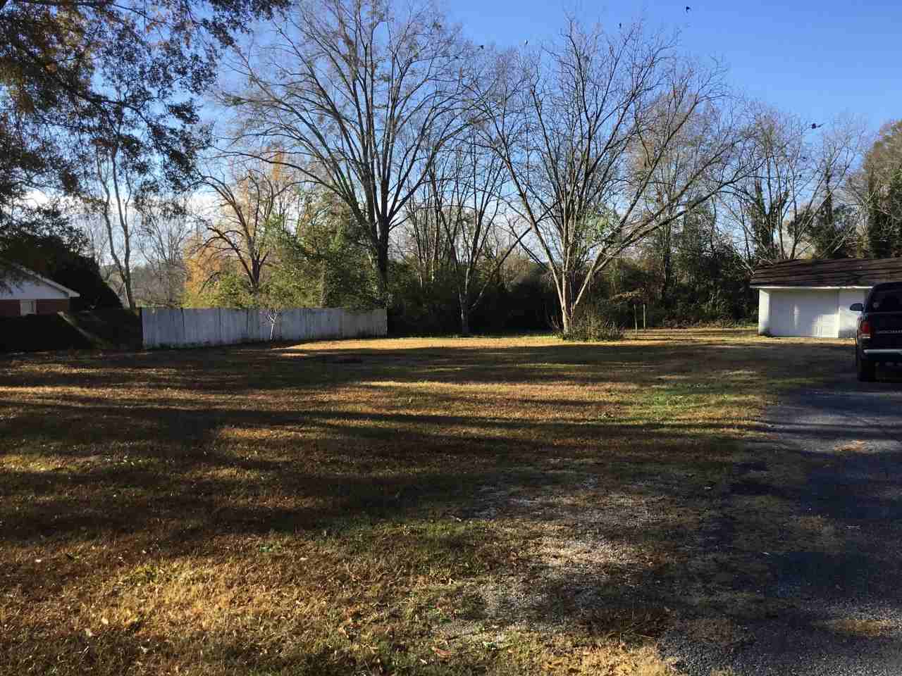 588 Mims St - Photo 2 of 16