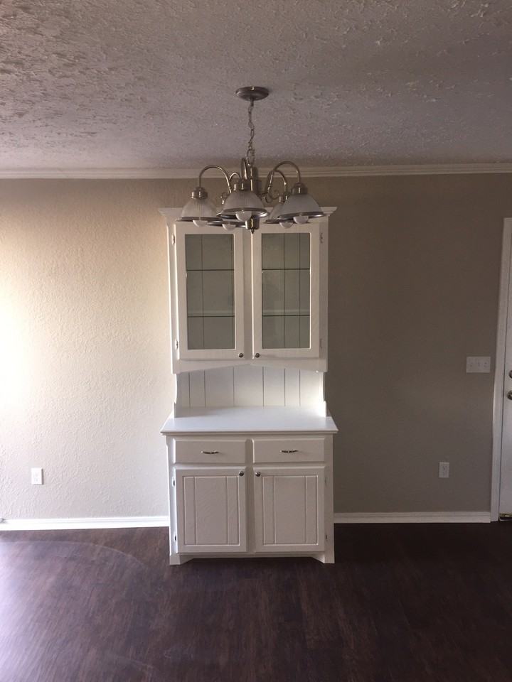 8205 SW 36th St - Photo 2 of 8