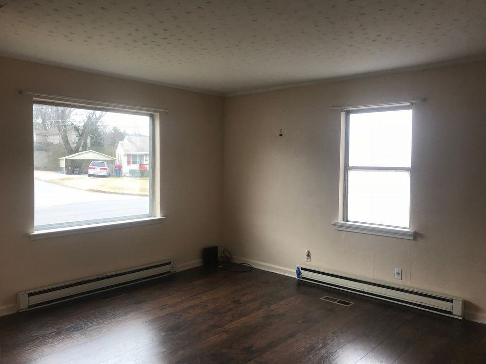 652 Robertsville Rd - Photo 3 of 14