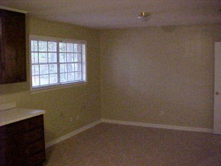 5 Springdale Cir - Photo 3 of 4