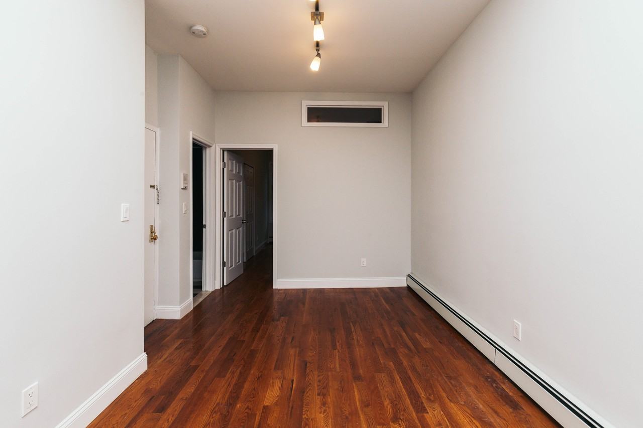 296 Stanhope Street #25UU