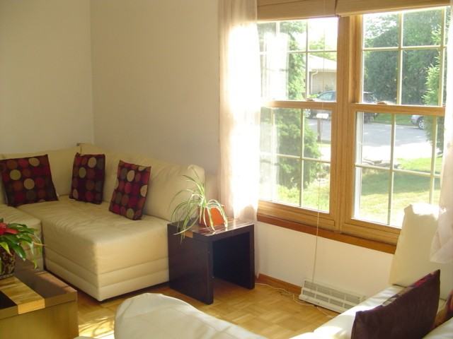 6197 S 39th St - Photo 3 of 9