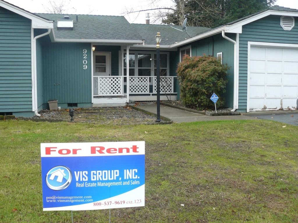 9209 Quinault Dr NE - Photo 2 of 28