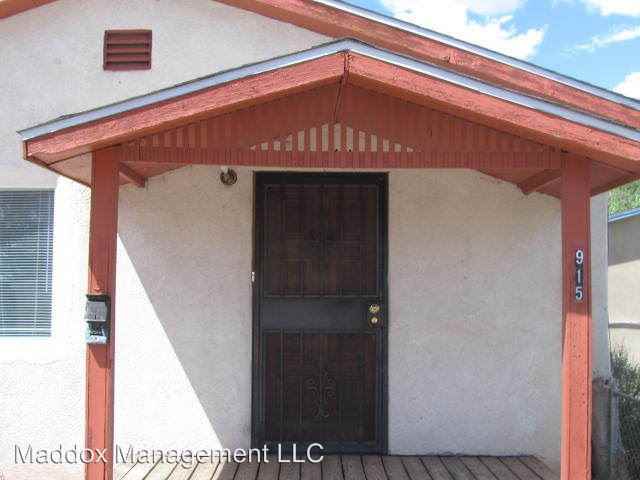 915 Iron Ave SW - Photo 2 of 18