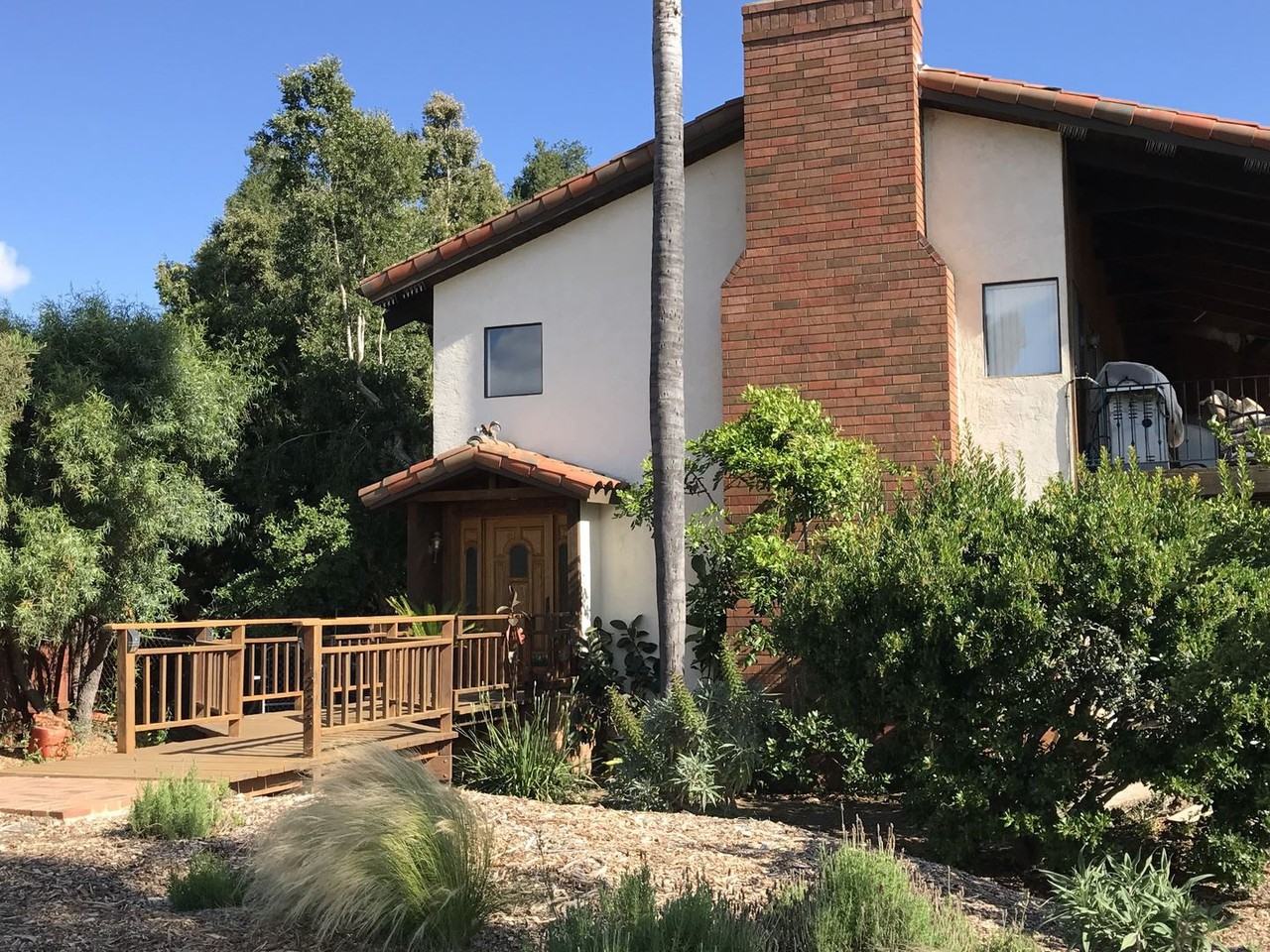 1224 Via Sendero - Photo 2 of 9