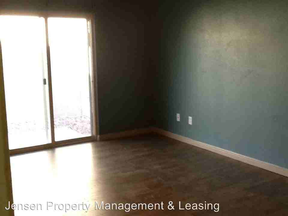 513 2480 W - Photo 3 of 11