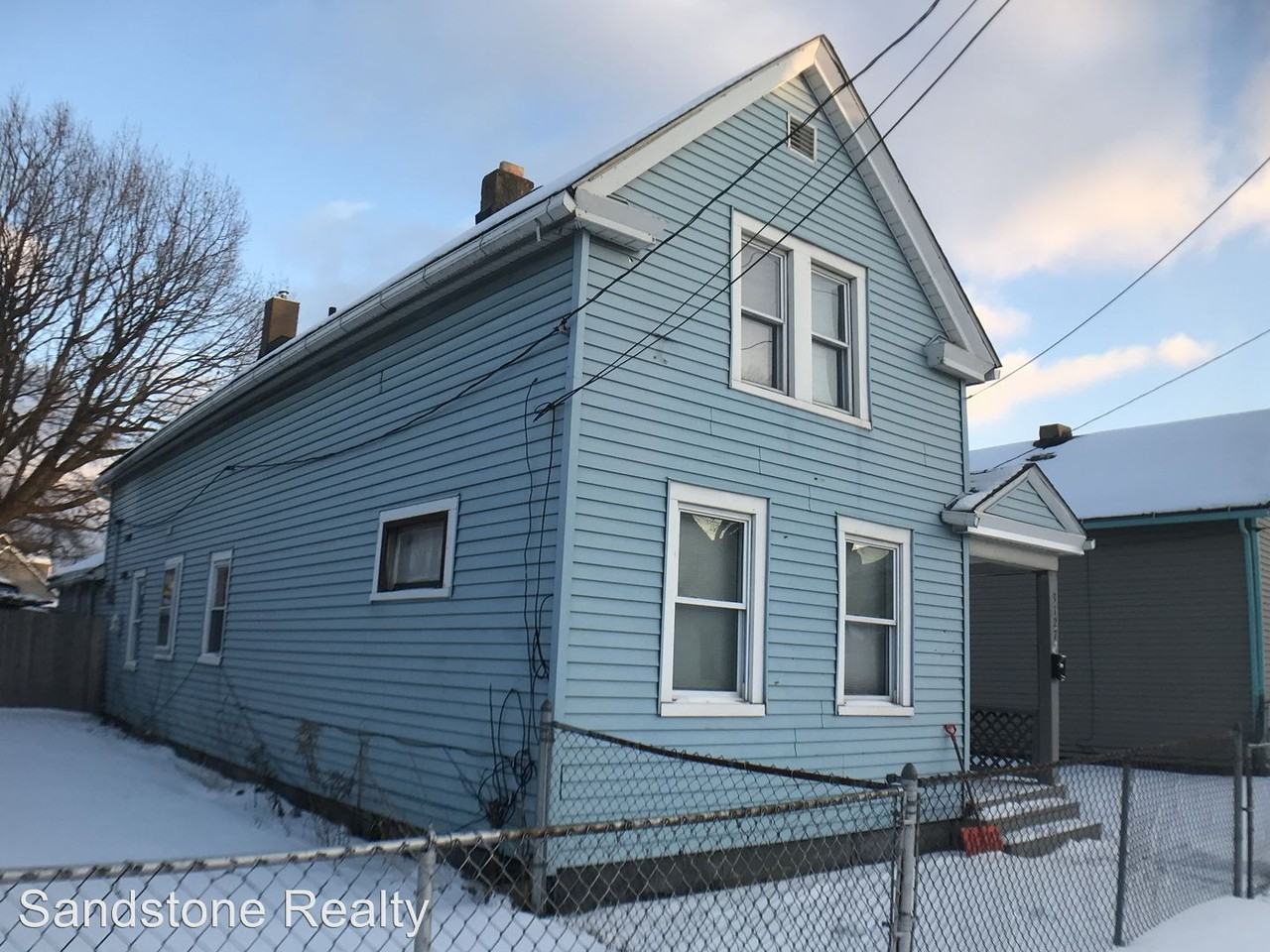 3127 W 56th St - Photo 3 of 28