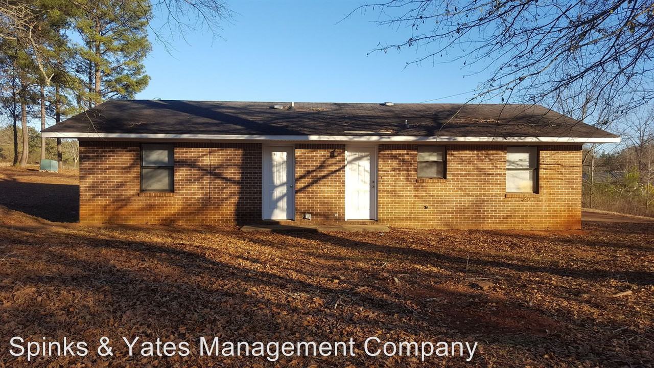 364 Reed Rd - Photo 3 of 9