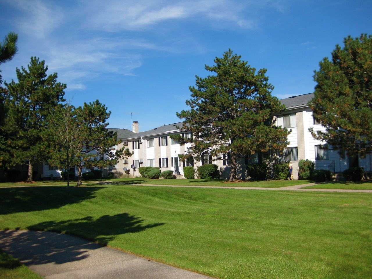 Tuscan Shores Apartments - Photo 2 of 20