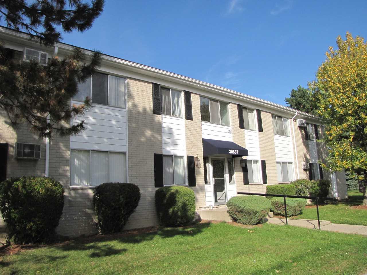 Tuscan Shores Apartments - Photo 3 of 20