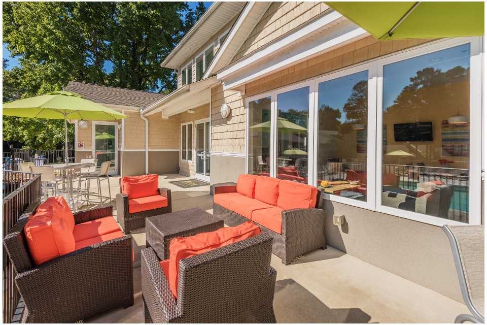 Hawthorne Six Forks - Photo 2 of 30