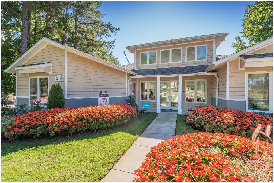 Hawthorne Six Forks - Photo 3 of 30