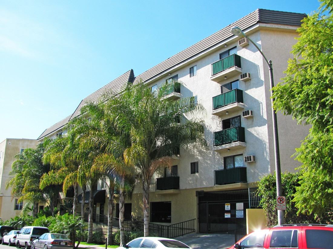 Tuscani Villas - Photo 2 of 15