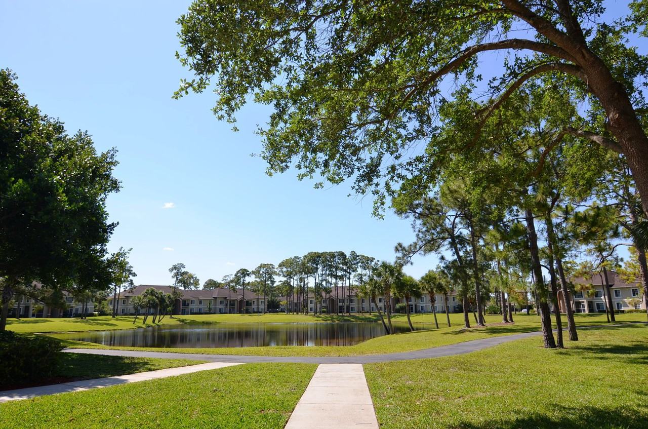 Chelsea Commons - Photo 2 of 33