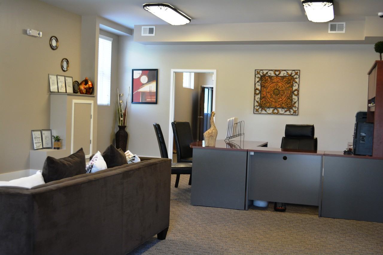 Aurora Heights Apartments - Photo 3 of 31