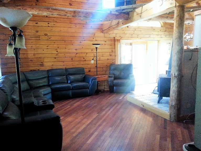 131 Axtell Rd - Photo 3 of 11