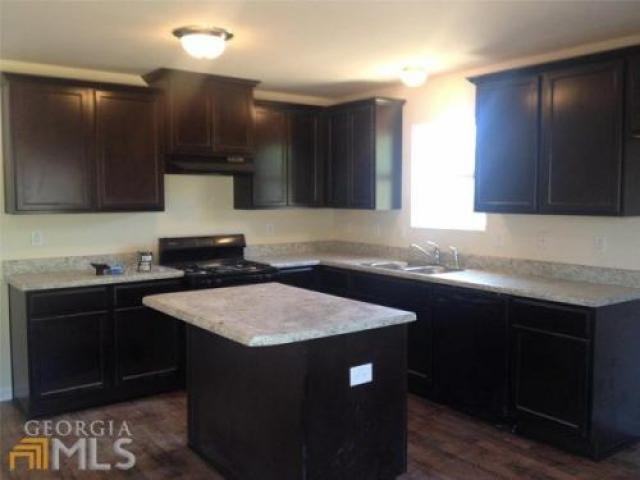 95 Riviera Dr SE - Photo 2 of 3