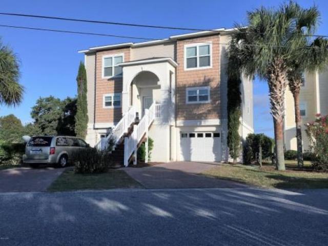 19930 Claude Cir - Photo 2 of 6