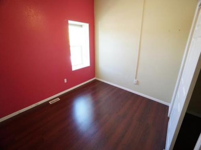 2374 W Hillside Ave - Photo 2 of 6