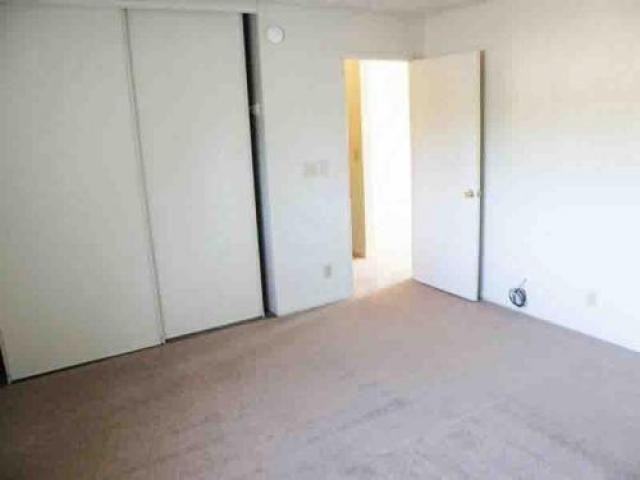 458 Boynton Ave - Photo 3 of 6