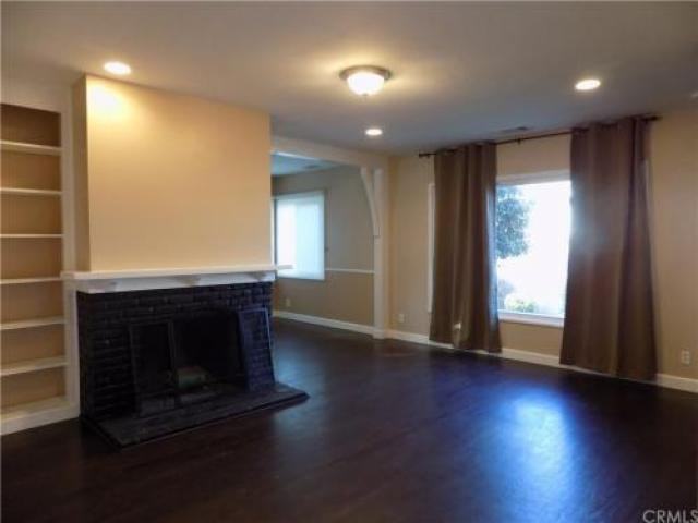 4033 N Woodgrove Ave - Photo 3 of 6