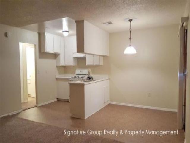 674 E Main St - Photo 2 of 6