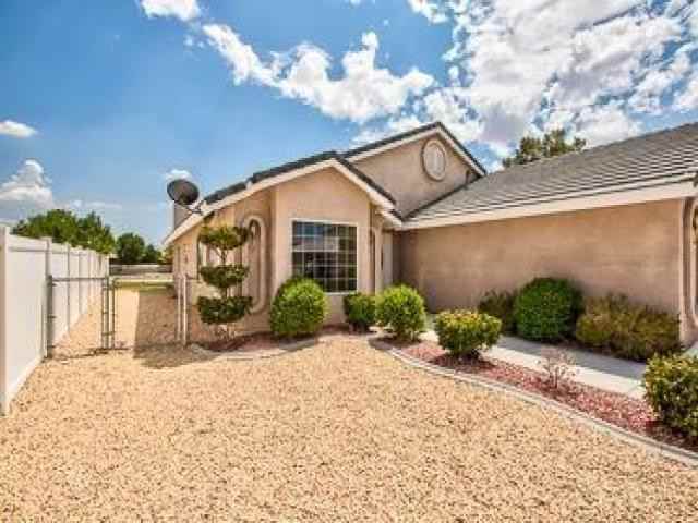 26877 Lakeview Dr - Photo 2 of 6