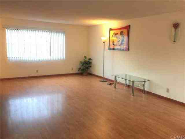 818 S Ramona St - Photo 3 of 6