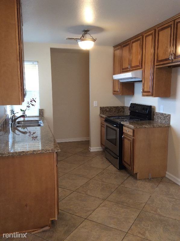 6320 Sunrise S Dr - Photo 2 of 10