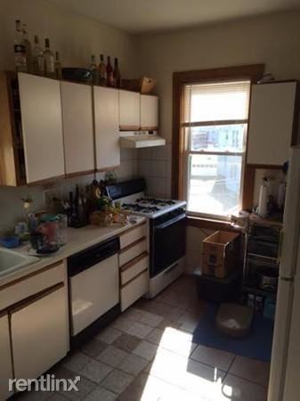 141 Templeton Pkwy - Photo 3 of 7