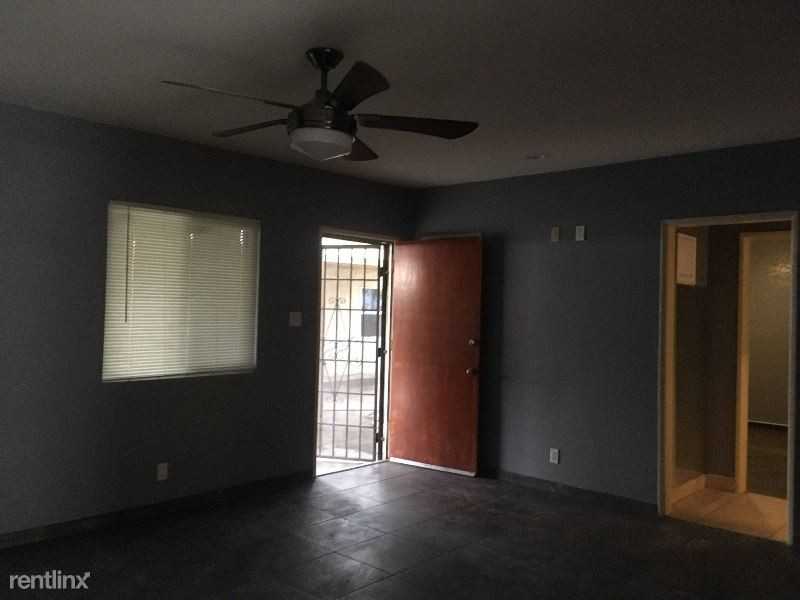 3638 E 55th St - Photo 3 of 11