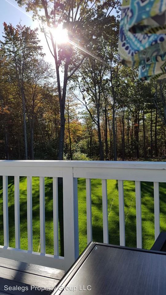 173 Mt Hope St - Photo 2 of 13