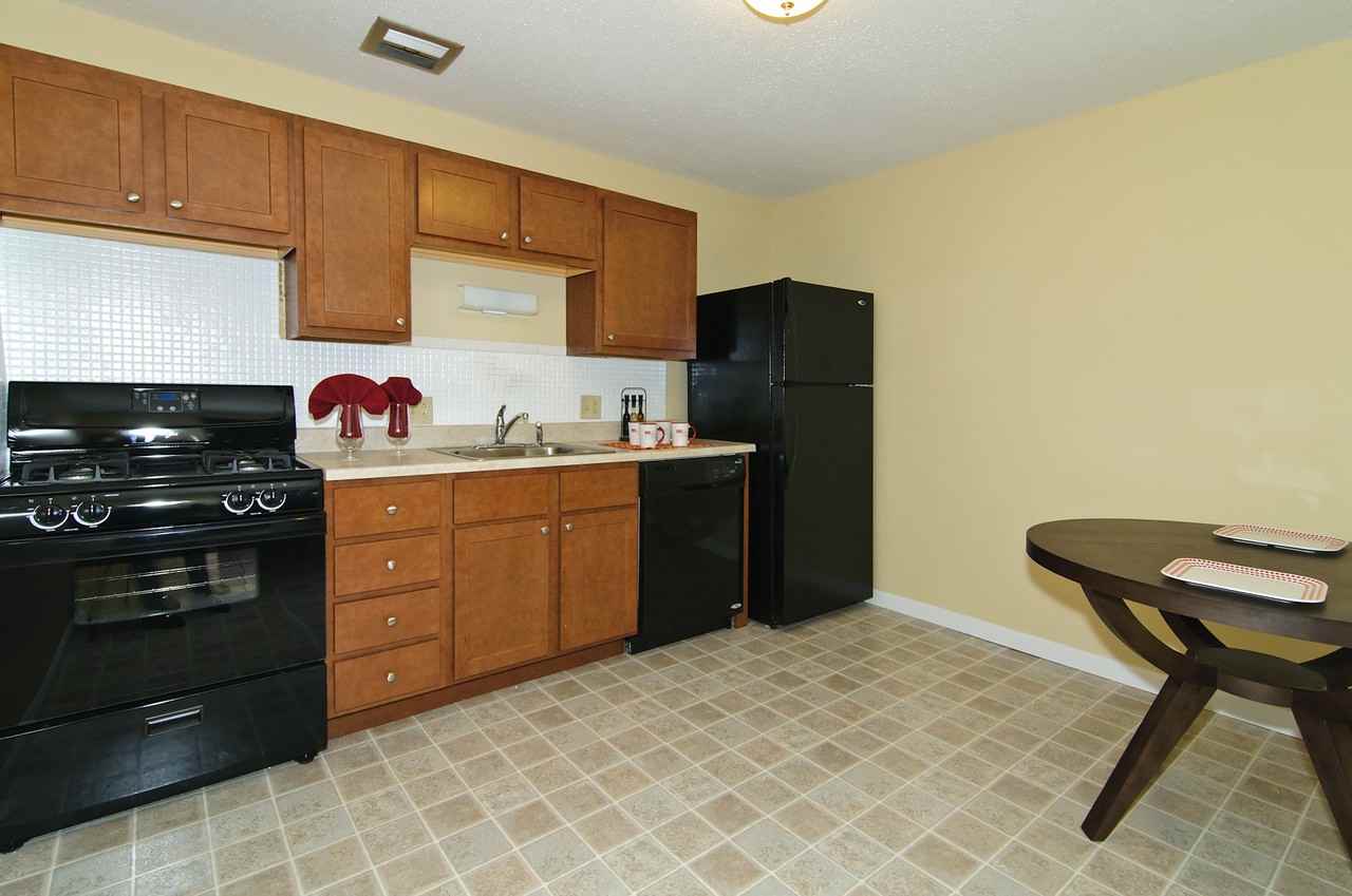 Bermuda Heights Apartments - Photo 3 of 11