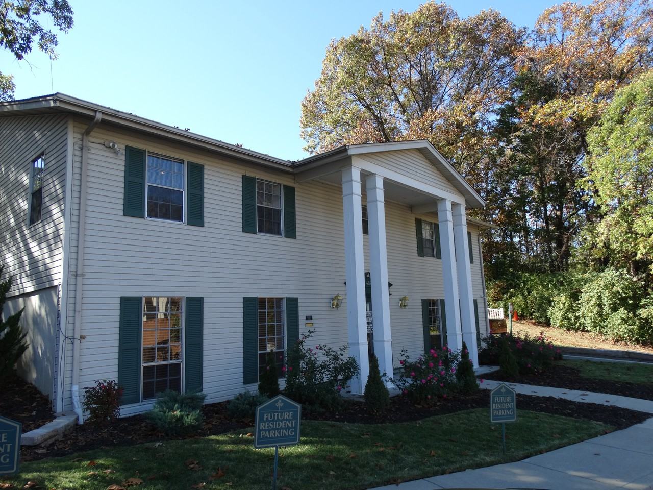 Whispering Lake Apartments 4583 Whisper Lake Dr, Black Jack, MO 63033