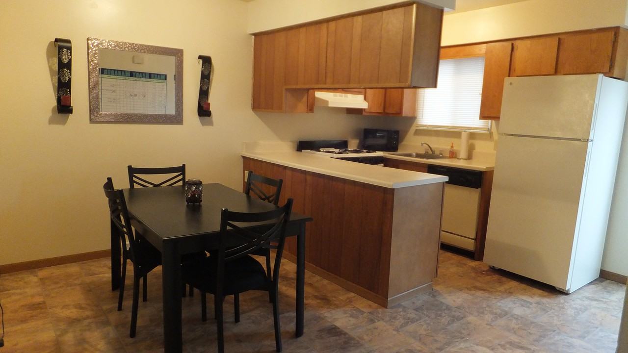 Southwyck Place Apartments 2200 Foxbourne Rd, Toledo, OH 43614 Zumper